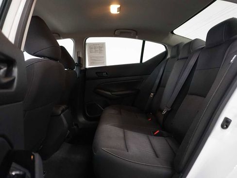 Used 2023 Nissan Altima 2.5 SV image 15