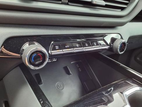 New 2025 Chevrolet Silverado EV LT AWD/4WD image 31