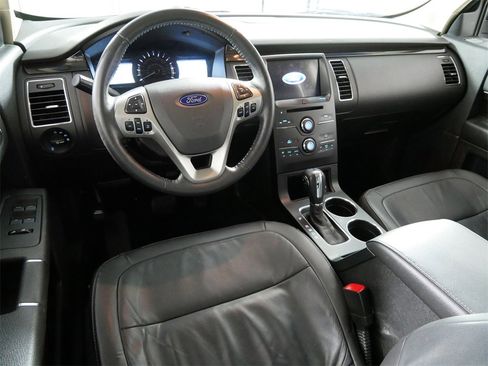 Used 2019 Ford Flex SEL w/ Equipment Group 202A image 4