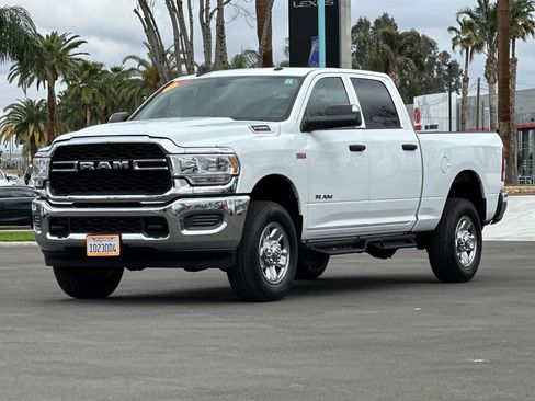 Used 2022 RAM 2500 Tradesman w/ Chrome Appearance Group image 8