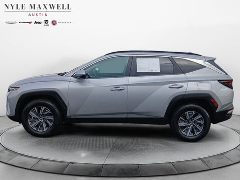 Used 2022 Hyundai Tucson Blue AWD/4WD image 13