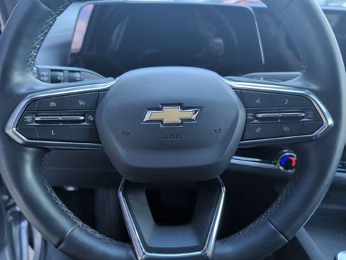 Used 2025 Chevrolet Equinox LT w/ Convenience Package II AWD/4WD image 15