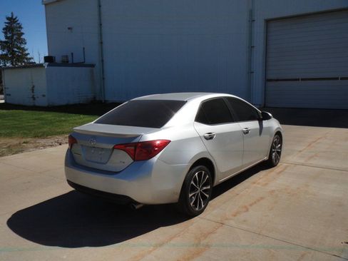 Used 2019 Toyota Corolla SE FWD image 5