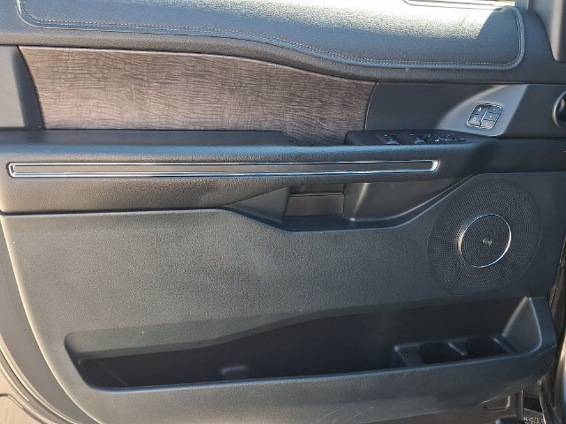 Used 2018 Ford Expedition Limited AWD/4WD image 15