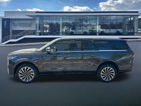 New 2026 Lincoln Navigator L Black Label image 4