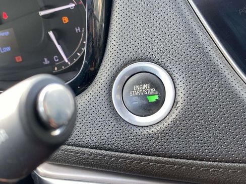 Used 2019 Cadillac XT5 Luxury image 31