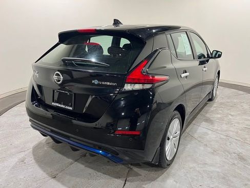 Used 2022 Nissan Leaf S image 9