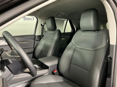 New 2025 Ford Explorer Active w/ Active Comfort Package image 14