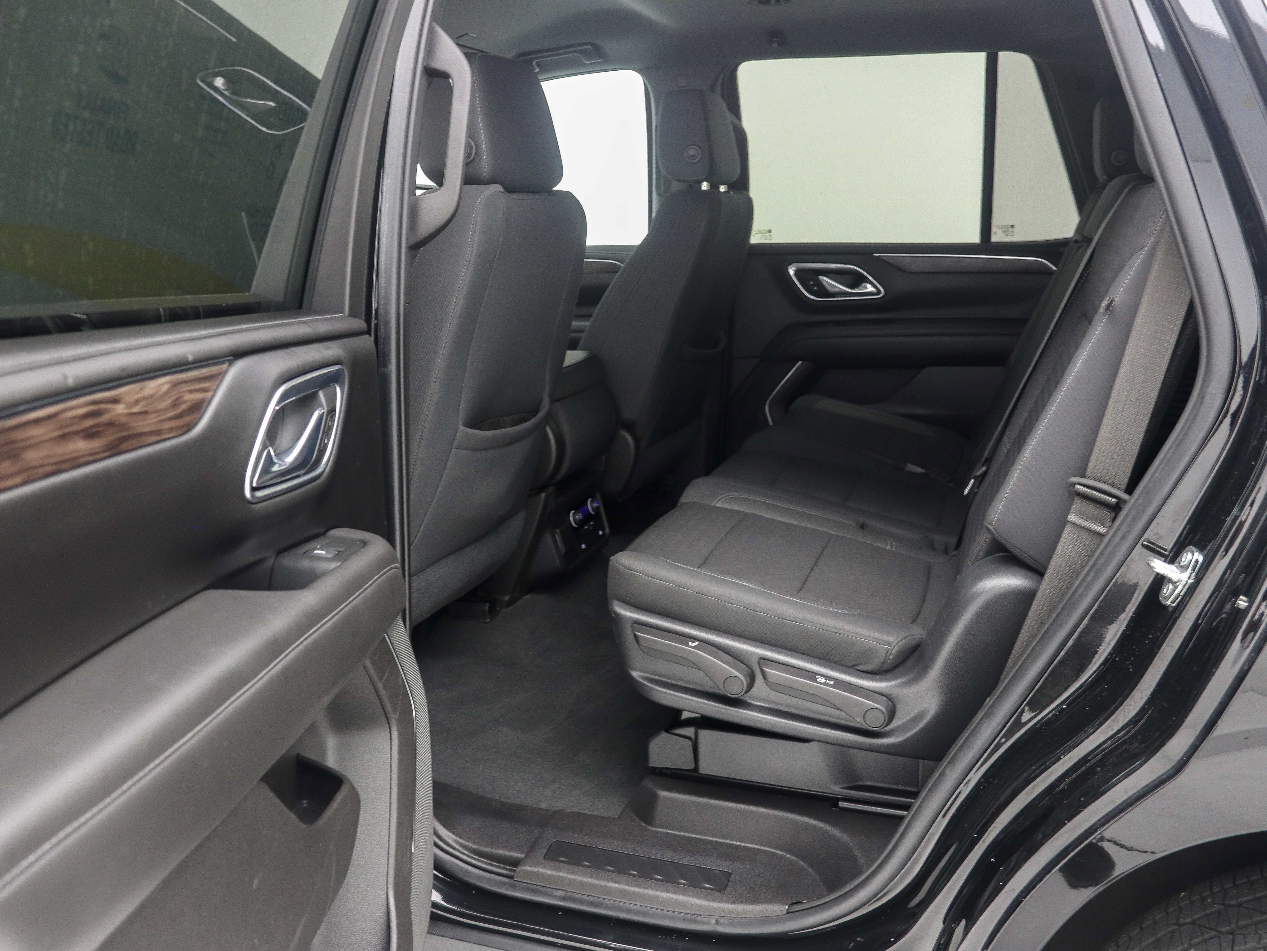Used 2021 Chevrolet Tahoe LS AWD/4WD image 21