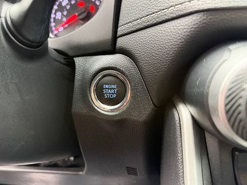 Used 2021 Toyota RAV4 XLE AWD/4WD image 24
