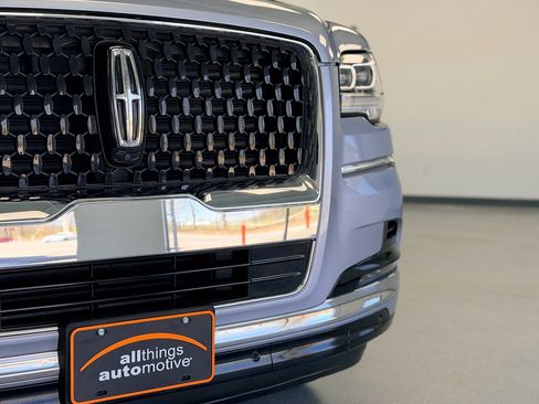 Used 2023 Lincoln Navigator L Black Label image 11