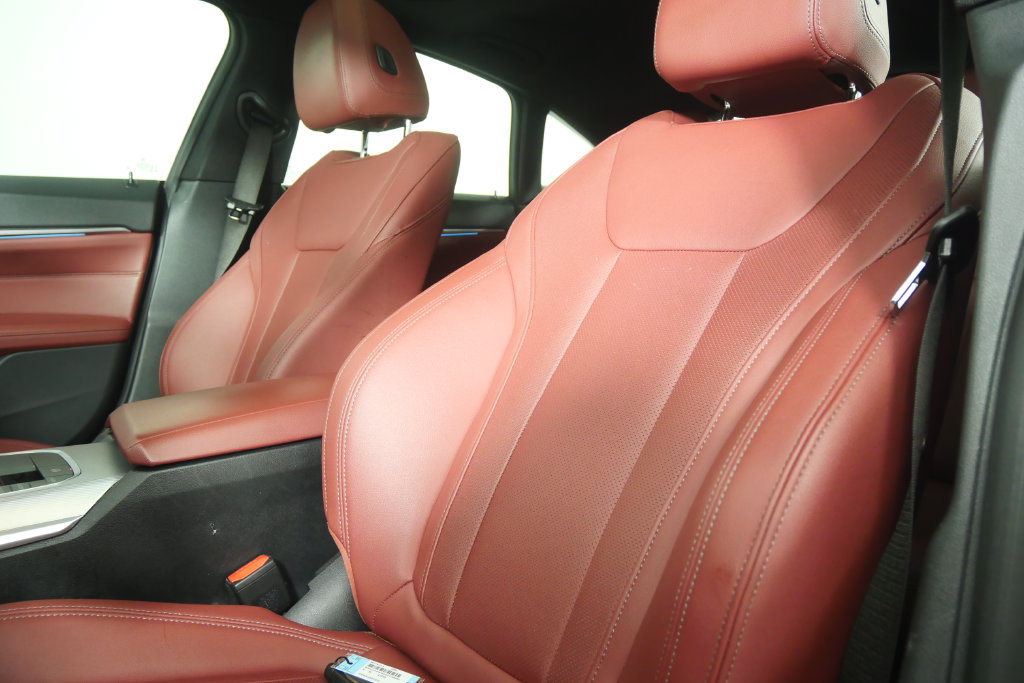 Certified 2024 BMW i4 eDrive35 w/ Convenience Package RWD image 11