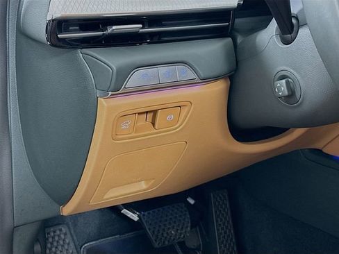 Certified 2025 Genesis GV80 3.5T Advanced image 10