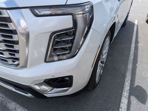 Certified 2025 GMC Yukon XL Denali w/ Denali Reserve Package AWD/4WD image 1