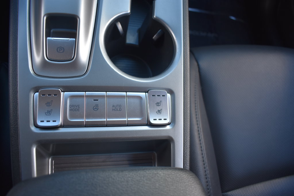 Certified 2023 Hyundai Kona Limited FWD image 34