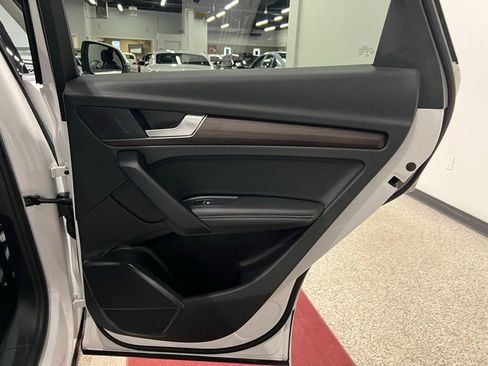 Used 2021 Audi Q5 2.0T Premium Plus w/ Premium Plus Package image 31