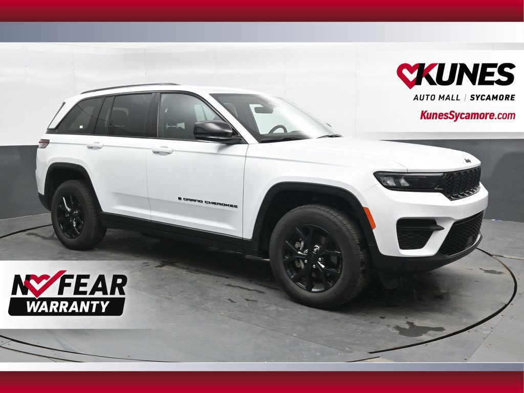 Used 2025 Jeep Grand Cherokee Altitude AWD/4WD image 1