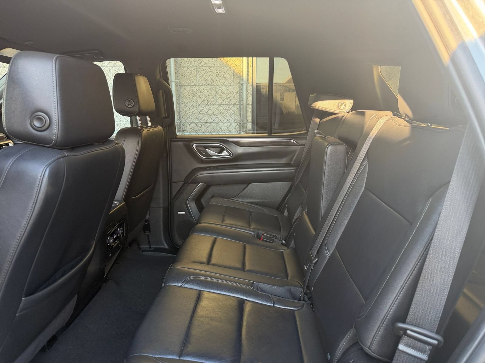 Used 2024 Chevrolet Tahoe LT w/ Luxury Package RWD image 27