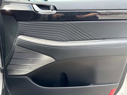 Used 2023 Hyundai Palisade Calligraphy image 18