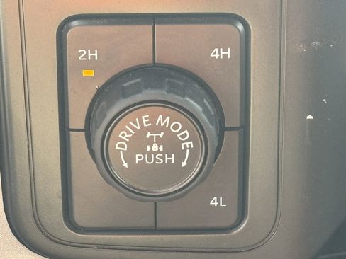 Used 2024 Ford F150 XLT w/ Mobile Office Package image 13