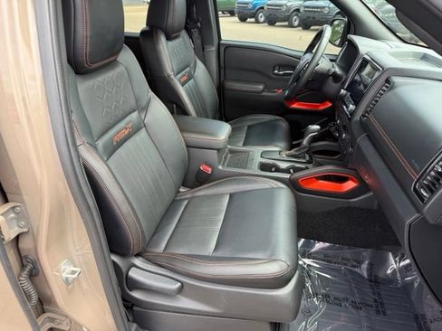 Used 2023 Nissan Frontier Pro-X w/ Pro-X Premium Package RWD image 33