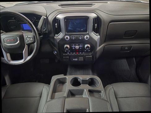 Used 2019 GMC Sierra 1500 SLT w/ X31 Off-Road Package AWD/4WD image 17