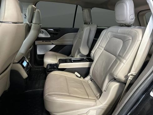 Used 2020 Lincoln Aviator Reserve w/ Equipment Group 202A image 32