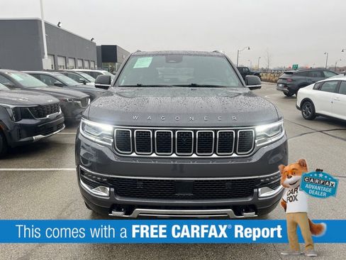 Used 2024 Jeep Wagoneer Series III w/ Premium Group I image 2
