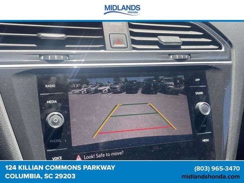 Used 2024 Volkswagen Tiguan SE FWD image 24