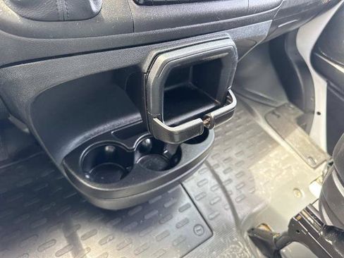 Used 2025 RAM ProMaster 2500 w/ Convenience Group FWD image 21
