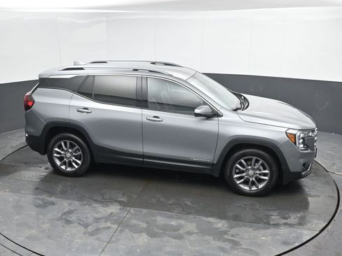 Used 2024 GMC Terrain SLT image 37
