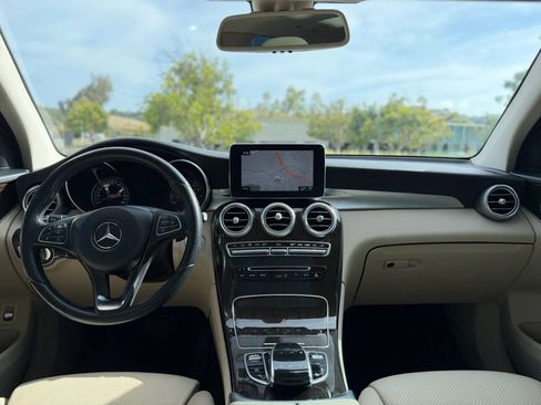 Used 2018 Mercedes-Benz GLC 300 4MATIC image 13
