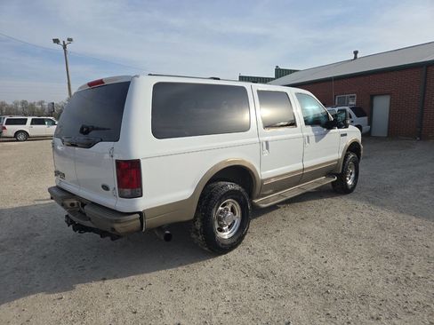 Used 2005 Ford Excursion Eddie Bauer image 3