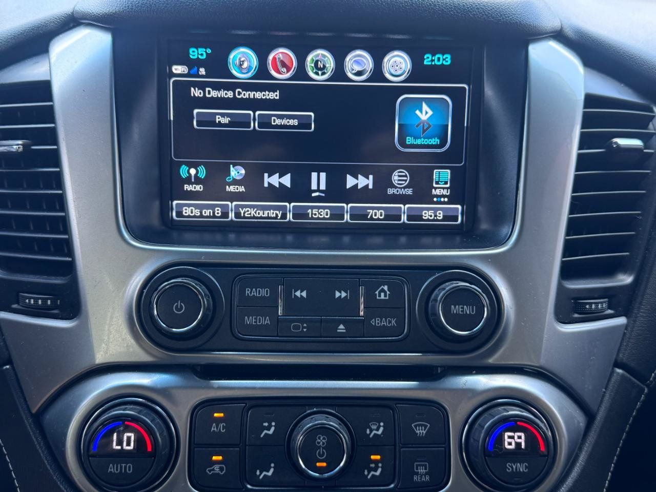 Used 2018 Chevrolet Tahoe Premier AWD/4WD image 11