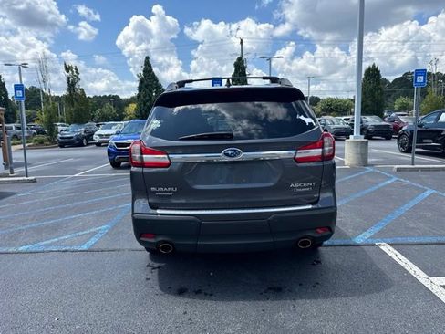 Used 2022 Subaru Ascent Touring AWD/4WD image 4