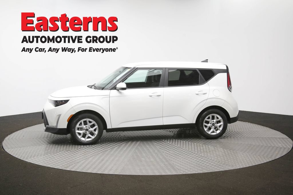 Used 2024 Kia Soul LX w/ Option Group 015 FWD image 59