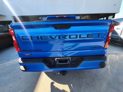 Used 2025 Chevrolet Silverado 1500 Custom w/ Turbomax Blackout Package AWD/4WD image 5