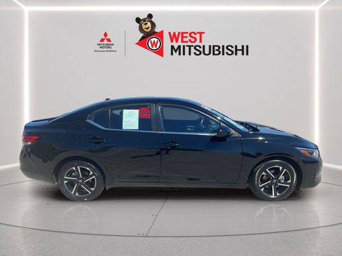 Used 2025 Nissan Sentra SV FWD image 6