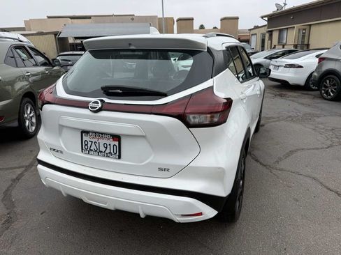 Used 2021 Nissan Kicks SR w/ SR Premium Package FWD image 18