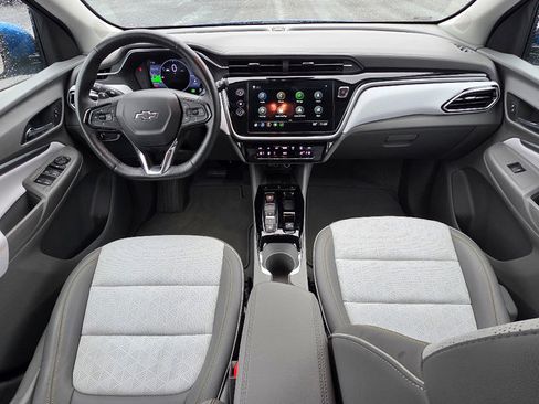 Certified 2023 Chevrolet Bolt EUV Premier image 2