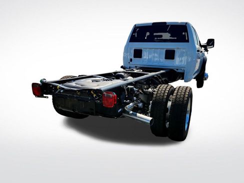 New 2026 RAM 5500 Tradesman w/ Chrome Appearance Group image 7