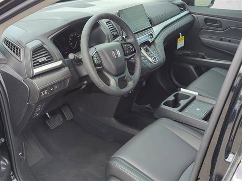 Used 2026 Honda HR-V EX-L image 11