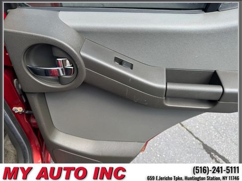 Used 2014 Nissan Xterra X AWD/4WD image 29