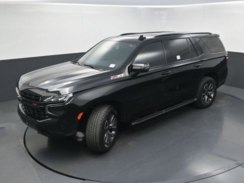 Used 2024 Chevrolet Tahoe Z71 w/ Luxury Package AWD/4WD image 37