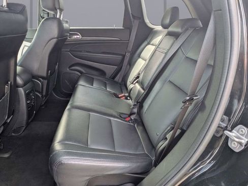 Used 2022 Jeep Grand Cherokee Laredo E RWD image 13