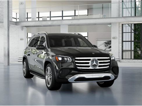 Used 2026 Mercedes-Benz GLS 450 4MATIC image 8