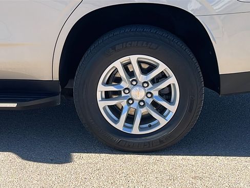 Used 2021 Chevrolet Tahoe LT image 5