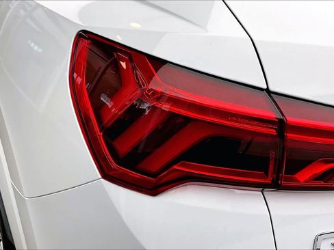 Used 2021 Audi Q3 2.0T Premium Plus w/ Premium Plus Package image 27