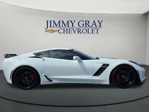 Used 2017 Chevrolet Corvette Z06 w/ Chrome Badge Package image 6