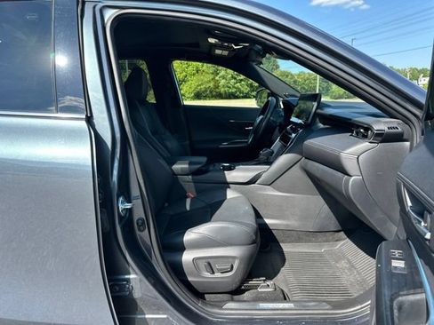 Used 2022 Toyota Venza Limited w/ Advanced Technology Package AWD/4WD image 15